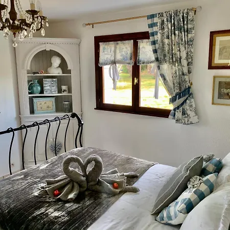 Holiday home Le Gustievenne Private Swimming Pool & Jacuzzi *