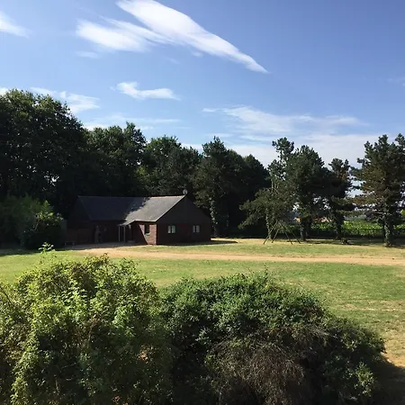 Holiday home Le Gustievenne Private Swimming Pool & Jacuzzi Jarze