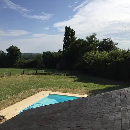Le Gustievenne Private Swimming Pool & Jacuzzi Holiday home Jarze